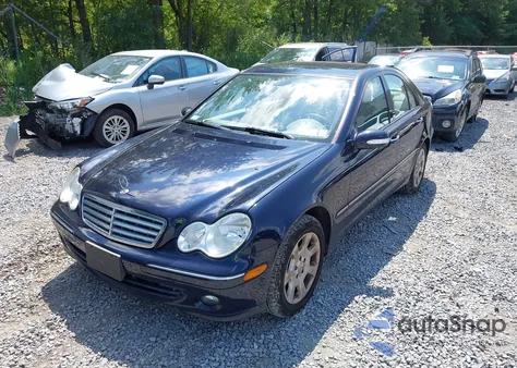 2006 Mercedes-Benz C 280 Luxury 4Matic из США, поврежденный, VIN WDBRF92H66F762735